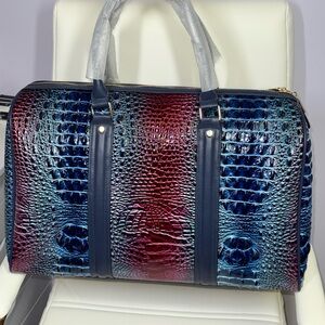 💎Elegant Multicolor Crocodile-Embossed Traveling Bag